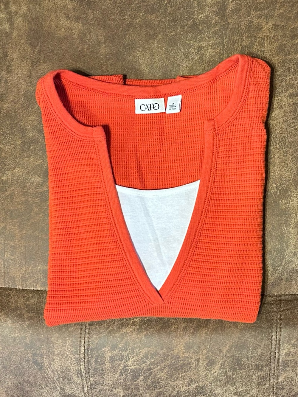 Cato Women's V-Neck 3/4 Sleeve Top in Orange - Size Medium
